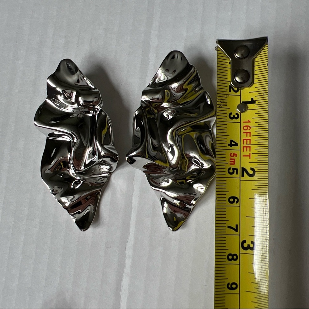 Alexis Bittar Crumpled Earrings Silver - Picture 10 of 14